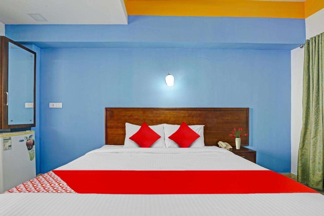 Hotel Signature Cochin Kochi Exterior photo