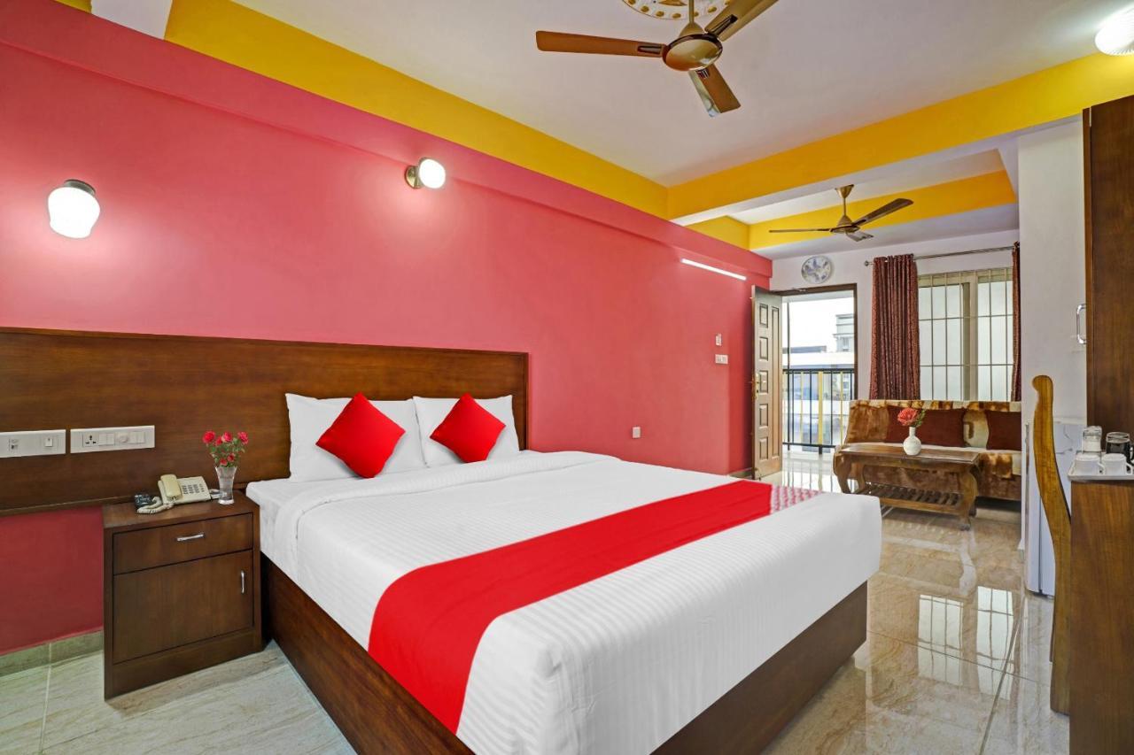 Hotel Signature Cochin Kochi Exterior photo