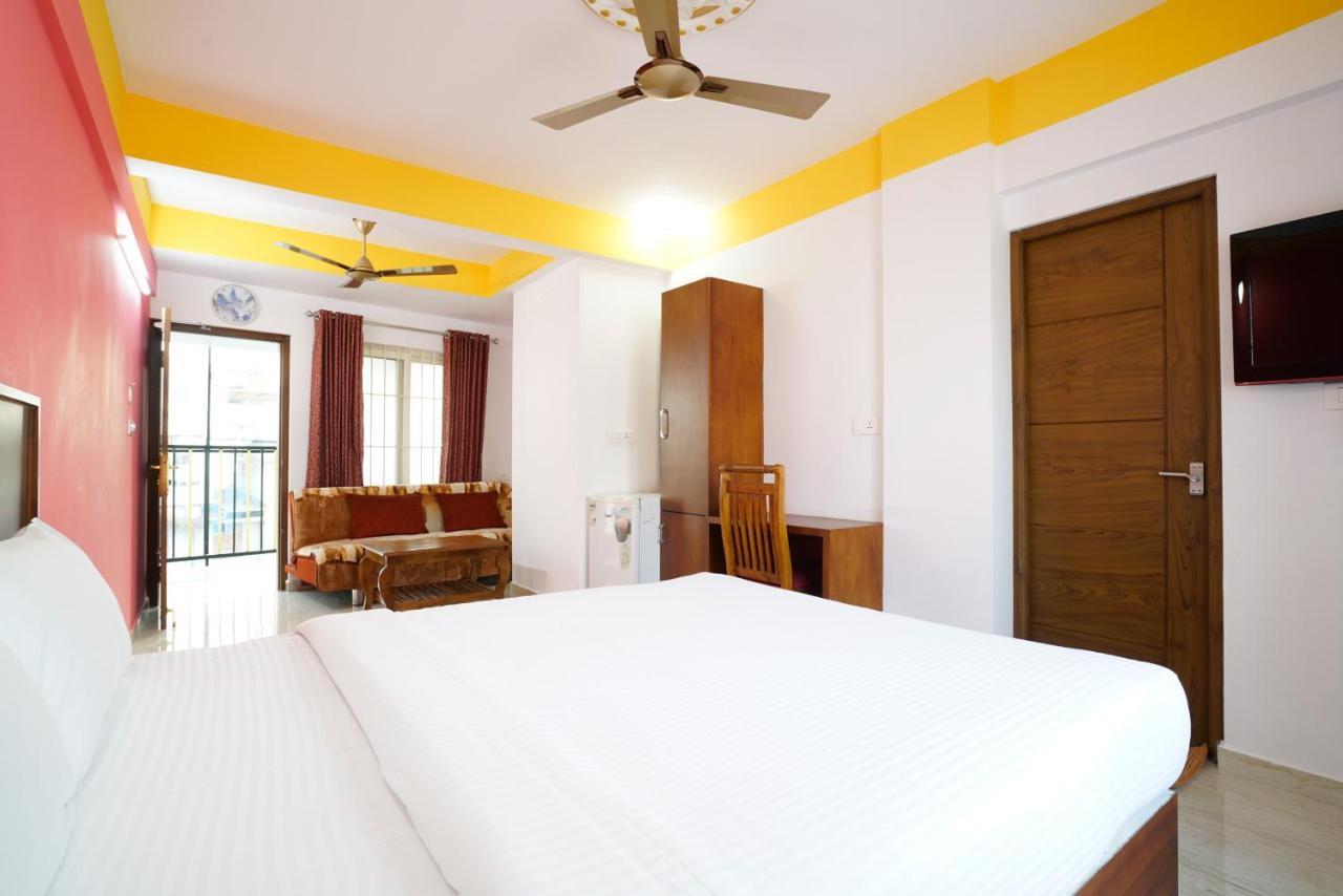 Hotel Signature Cochin Kochi Exterior photo